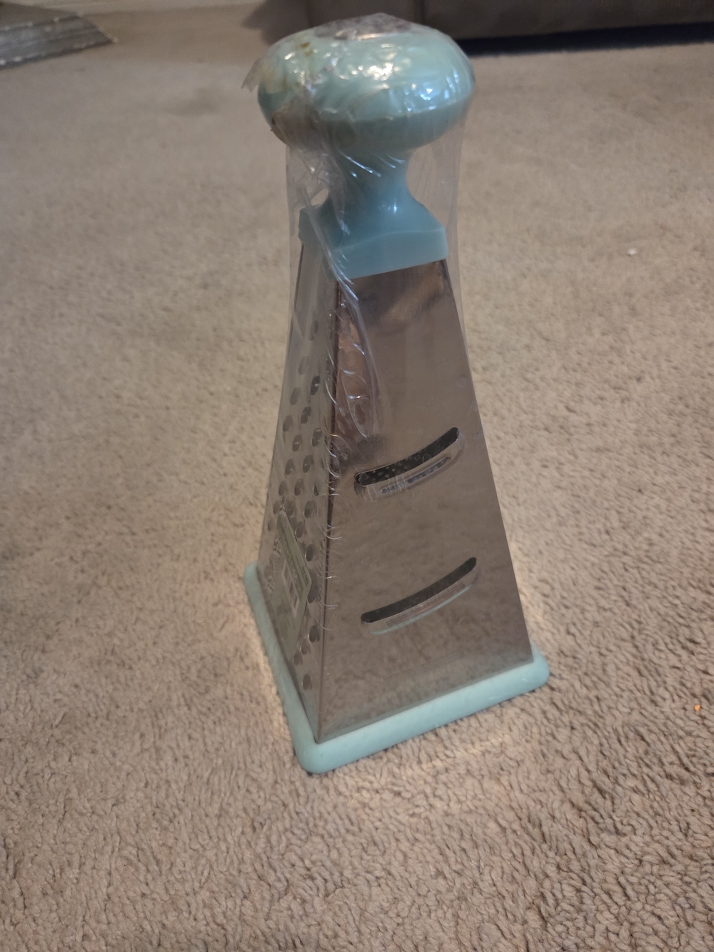 The Spring Shop Turquoise Box Grater - Picture 3 of 3